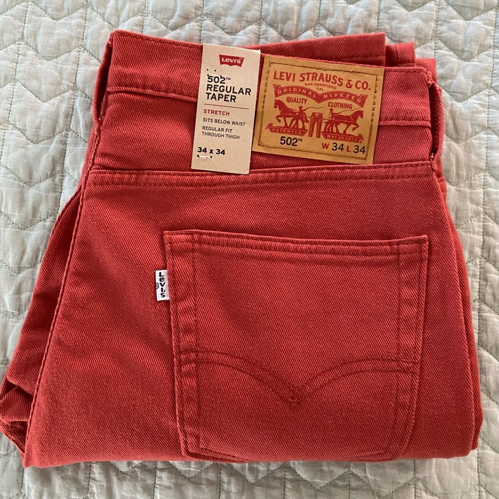 Levi's 502 Regular Taper Jeans - Coral Red